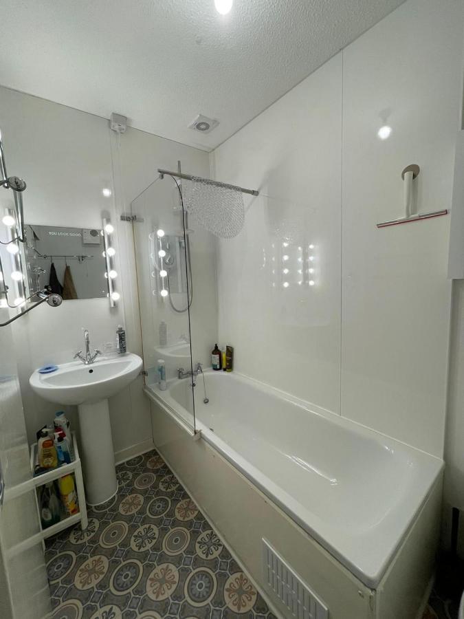 One Bedroom Websters Land Flat - Grassmarket Edinburgh Ngoại thất bức ảnh